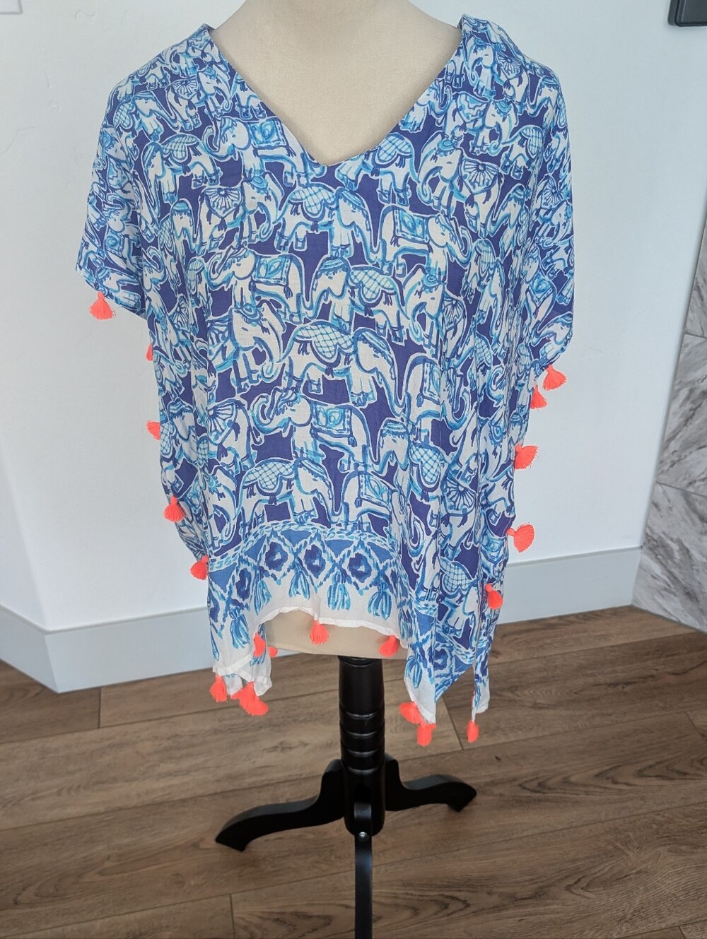 Blue & White Elephant Print V-Neck Short Sleeve Top with Coral Tassels